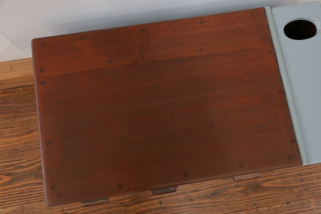 アンティーク家具　アンティークペイント 上蓋付き 5杯小引き出し