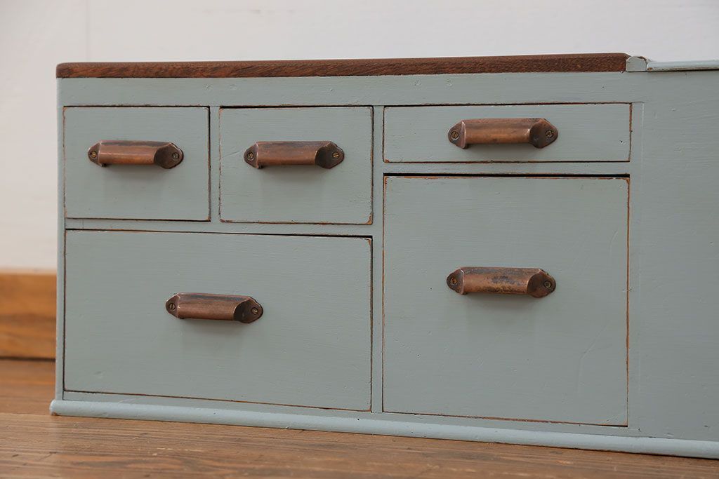 アンティーク家具　アンティークペイント 上蓋付き 5杯小引き出し