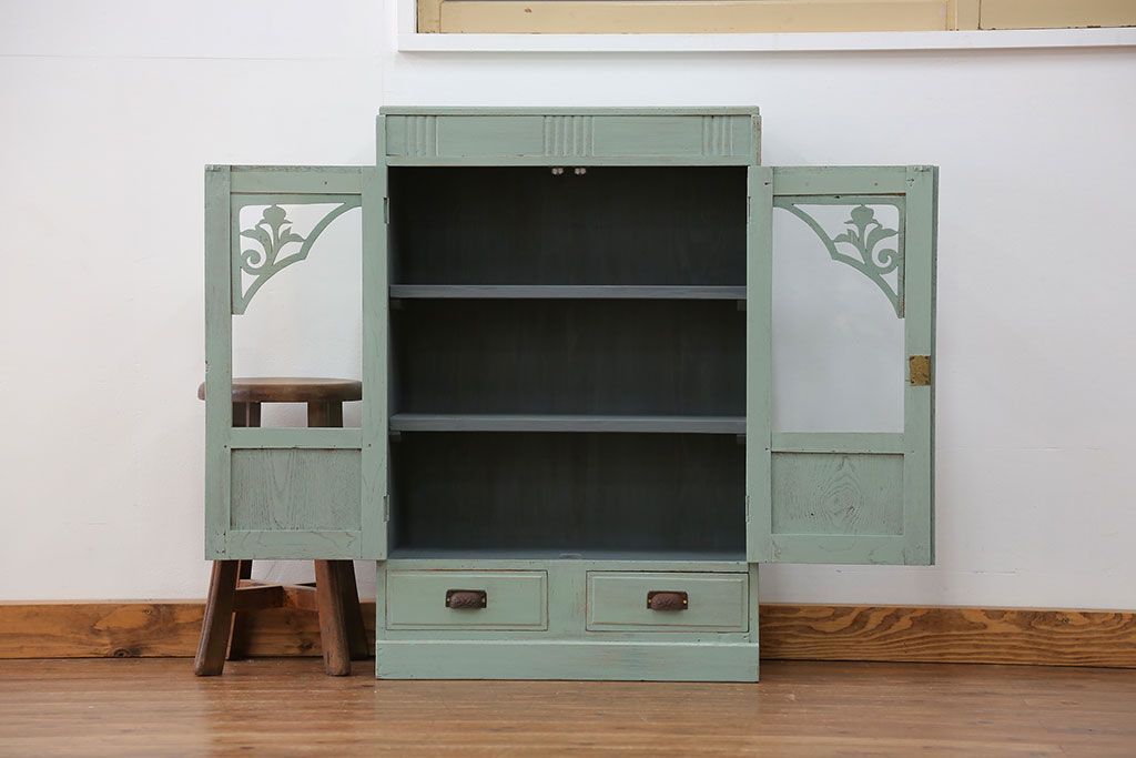 アンティーク家具　アンティークペイント 小振りなブックケース(本箱、収納棚)