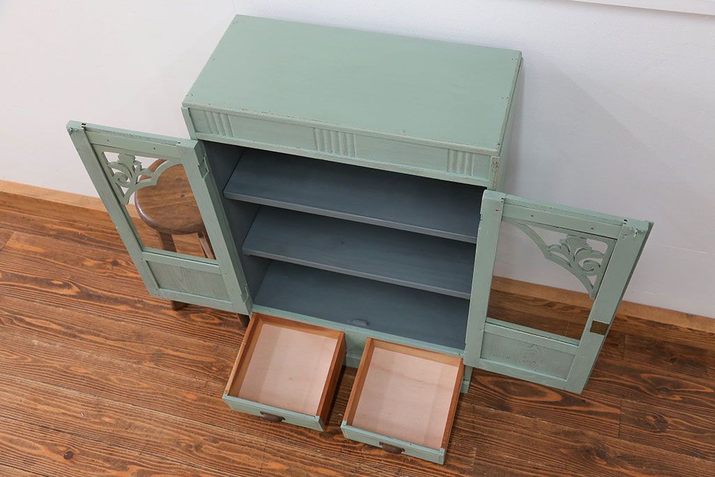 アンティーク家具　アンティークペイント 小振りなブックケース(本箱、収納棚)