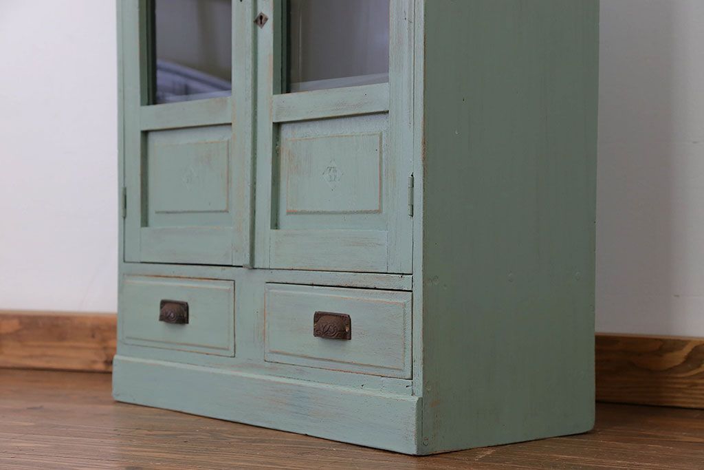 アンティーク家具　アンティークペイント 小振りなブックケース(本箱、収納棚)