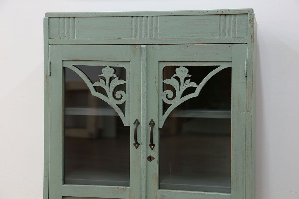 アンティーク家具　アンティークペイント 小振りなブックケース(本箱、収納棚)