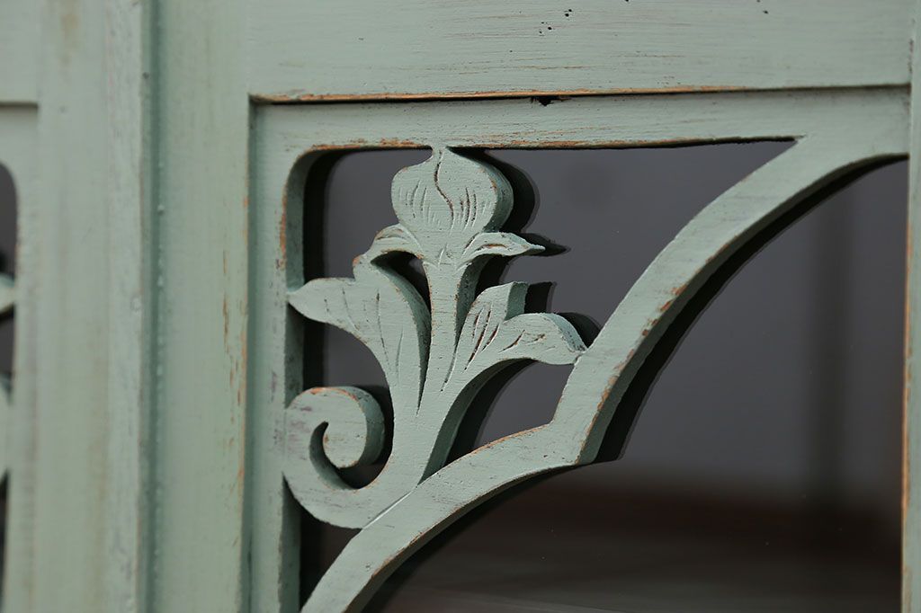 アンティーク家具　アンティークペイント 小振りなブックケース(本箱、収納棚)