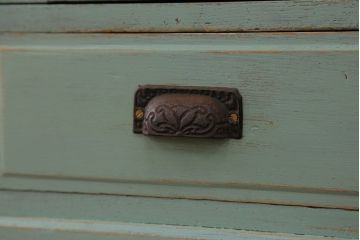 アンティーク家具　アンティークペイント 小振りなブックケース(本箱、収納棚)