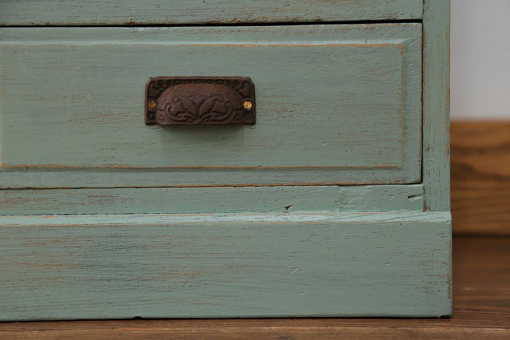 アンティーク家具　アンティークペイント 小振りなブックケース(本箱、収納棚)