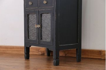 アンティーク家具　アンティークペイント ガラスの取っ手付き ダイヤガラスデンタルキャビネット(3)(収納棚、ケビント)
