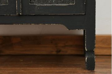 アンティーク家具　アンティークペイント ガラスの取っ手付き ダイヤガラスデンタルキャビネット(3)(収納棚、ケビント)
