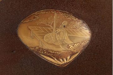 アンティーク雑貨　古民具・骨董 見絵風 金蒔絵 梨地の変わり型 花台(平台)