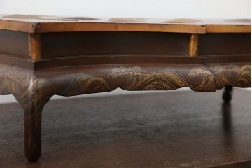 アンティーク雑貨　古民具・骨董 見絵風 金蒔絵 梨地の変わり型 花台(平台)