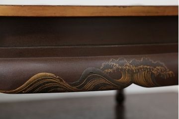 アンティーク雑貨　古民具・骨董 見絵風 金蒔絵 梨地の変わり型 花台(平台)