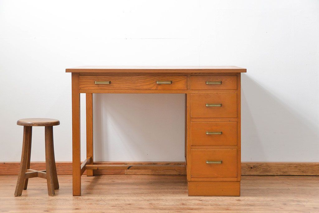 レトロ家具　昭和レトロ シンプルな片袖机(作業台、テーブル)