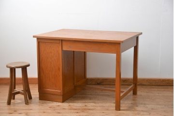 レトロ家具　昭和レトロ シンプルな片袖机(作業台、テーブル)