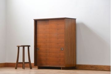 レトロ家具　アンティーク 1960年代 ミッドセンチュリーレトロな下駄箱(靴箱)