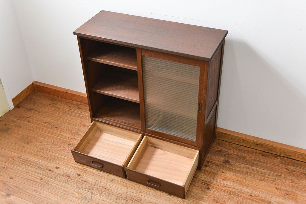 アンティーク家具　銀モールガラス入りのアンティーク収納棚(キャビネット、戸棚)