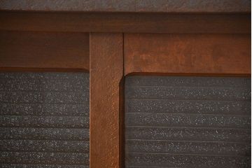 アンティーク家具　銀モールガラス入りのアンティーク収納棚(キャビネット、戸棚)