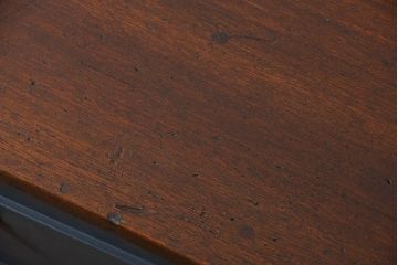 アンティーク家具　アンティークペイント 16杯引き出しの脚付きチェスト(小物整理、ドロワー)