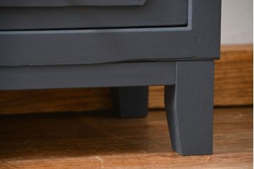 アンティーク家具　アンティークペイント 16杯引き出しの脚付きチェスト(小物整理、ドロワー)