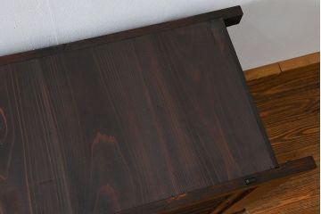 アンティーク家具　アンティーク 結霜ガラス入り!モダンな四尺水屋箪笥(食器棚、茶箪笥)