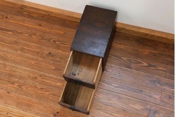アンティーク家具　古民具・骨董 重厚な金具の2杯小引き出し(硯箱)
