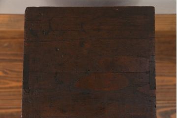 アンティーク家具　古民具・骨董 重厚な金具の2杯小引き出し(硯箱)