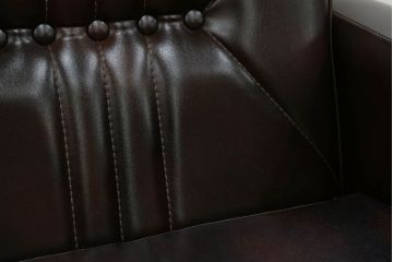 レトロ家具　昭和レトロ 1970年代 合皮製の1人掛けソファ(シングルソファ)(1)