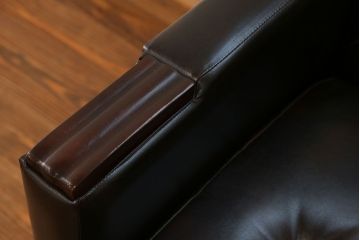 レトロ家具　昭和レトロ 1970年代 合皮製の1人掛けソファ(シングルソファ)(1)