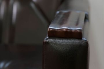 レトロ家具　昭和レトロ 1970年代 合皮製の1人掛けソファ(シングルソファ)(1)