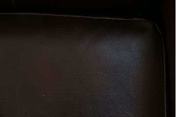 レトロ家具　昭和レトロ 1970年代 合皮製の1人掛けソファ(シングルソファ)(1)