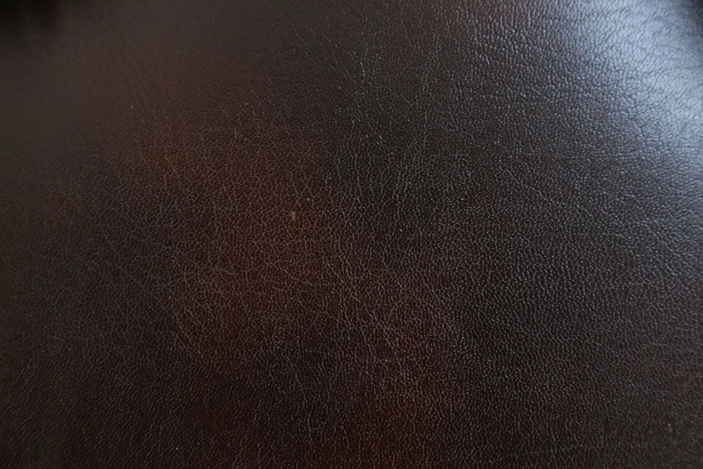 レトロ家具　昭和レトロ 1970年代 合皮製の1人掛けソファ(シングルソファ)(1)