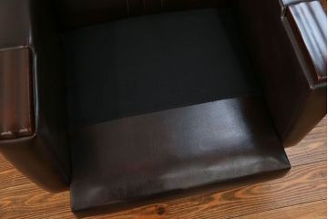 レトロ家具　昭和レトロ 1970年代 合皮製の1人掛けソファ(シングルソファ)(1)