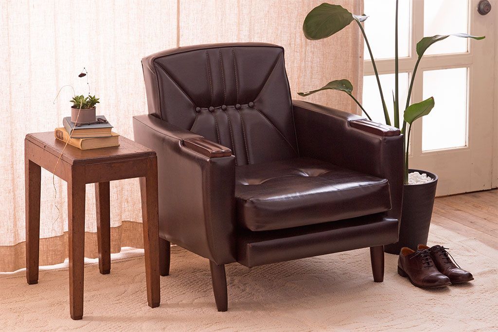 レトロ家具　昭和レトロ 1970年代 合皮製の1人掛けソファ(シングルソファ)(2)