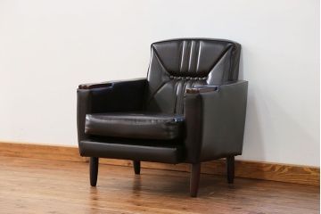 レトロ家具　昭和レトロ 1970年代 合皮製の1人掛けソファ(シングルソファ)(2)