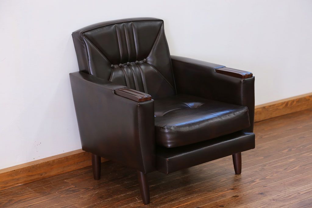 レトロ家具　昭和レトロ 1970年代 合皮製の1人掛けソファ(シングルソファ)(2)