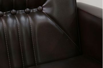 レトロ家具　昭和レトロ 1970年代 合皮製の1人掛けソファ(シングルソファ)(2)