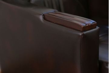 レトロ家具　昭和レトロ 1970年代 合皮製の1人掛けソファ(シングルソファ)(2)