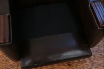 レトロ家具　昭和レトロ 1970年代 合皮製の1人掛けソファ(シングルソファ)(2)