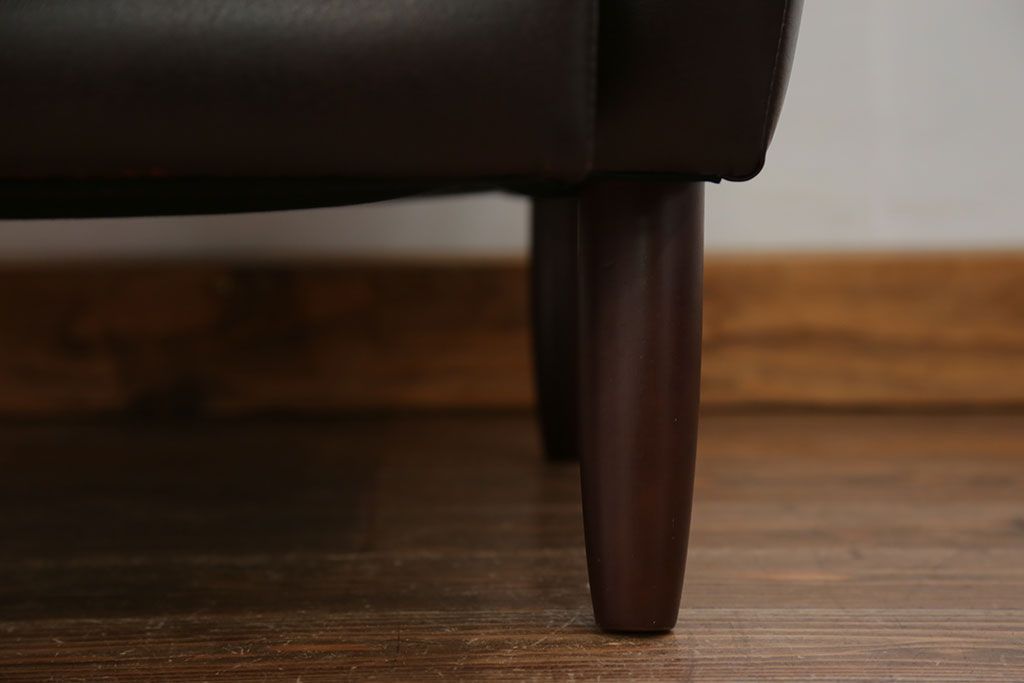 レトロ家具　昭和レトロ 1970年代 合皮製の1人掛けソファ(シングルソファ)(2)