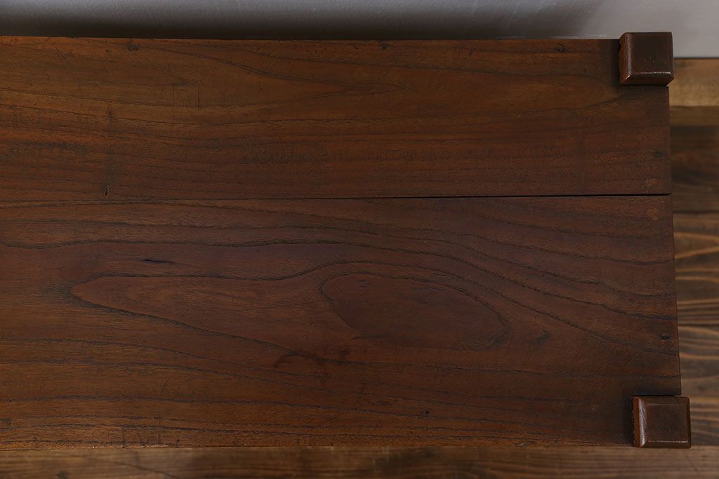 アンティーク家具　アンティーク ダイヤガラス入りの置き床(置床、ローボード、テレビボード)