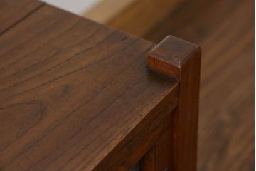 アンティーク家具　アンティーク ダイヤガラス入りの置き床(置床、ローボード、テレビボード)