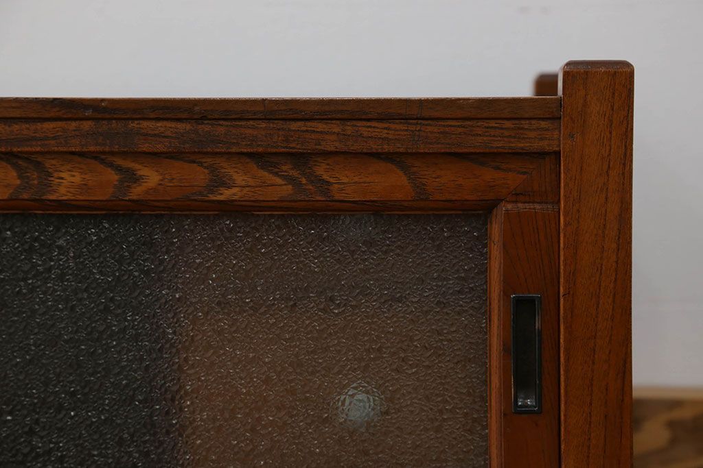 アンティーク家具　アンティーク ダイヤガラス入りの置き床(置床、ローボード、テレビボード)