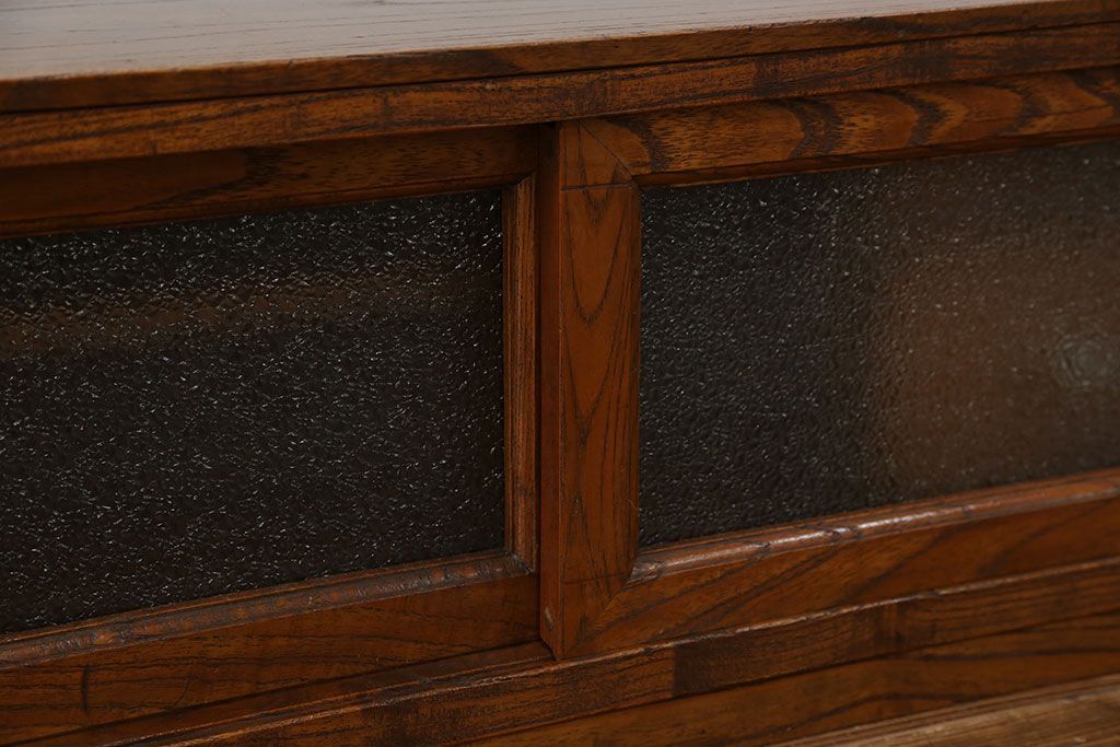 アンティーク家具　アンティーク ダイヤガラス入りの置き床(置床、ローボード、テレビボード)