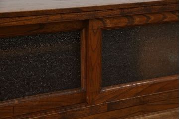 アンティーク家具　アンティーク ダイヤガラス入りの置き床(置床、ローボード、テレビボード)