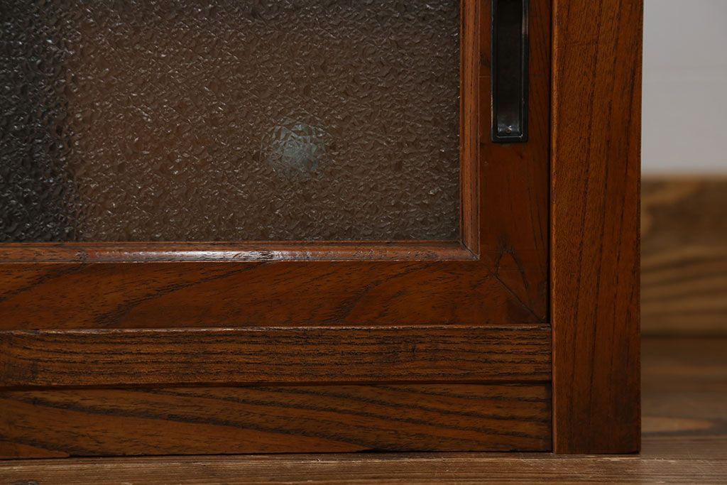 アンティーク家具　アンティーク ダイヤガラス入りの置き床(置床、ローボード、テレビボード)