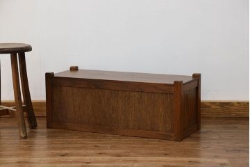 アンティーク家具　アンティーク ダイヤガラス入りの置き床(置床、ローボード、テレビボード)