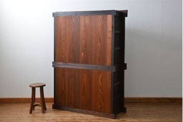 アンティーク家具　古民具・骨董 ダイヤガラス入りの使い込まれた四尺水屋箪笥(食器棚、和風キャビネット)