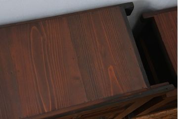 アンティーク家具　古民具・骨董 ダイヤガラス入りの使い込まれた四尺水屋箪笥(食器棚、和風キャビネット)