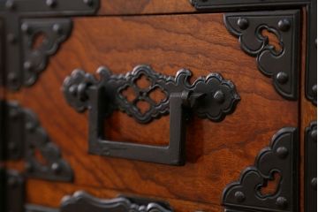 アンティーク家具　三方欅 木工作家 手打ち金具 佐渡帳場箪笥(船箪笥)