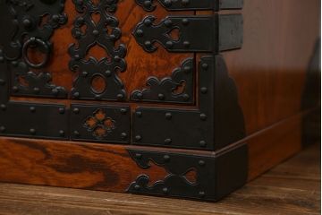 アンティーク家具　三方欅 木工作家 手打ち金具 佐渡帳場箪笥(船箪笥)