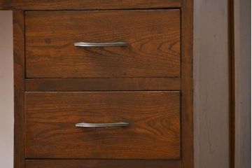 アンティーク家具　アンティーク 古いナラ材の重厚な片袖机(デスク)