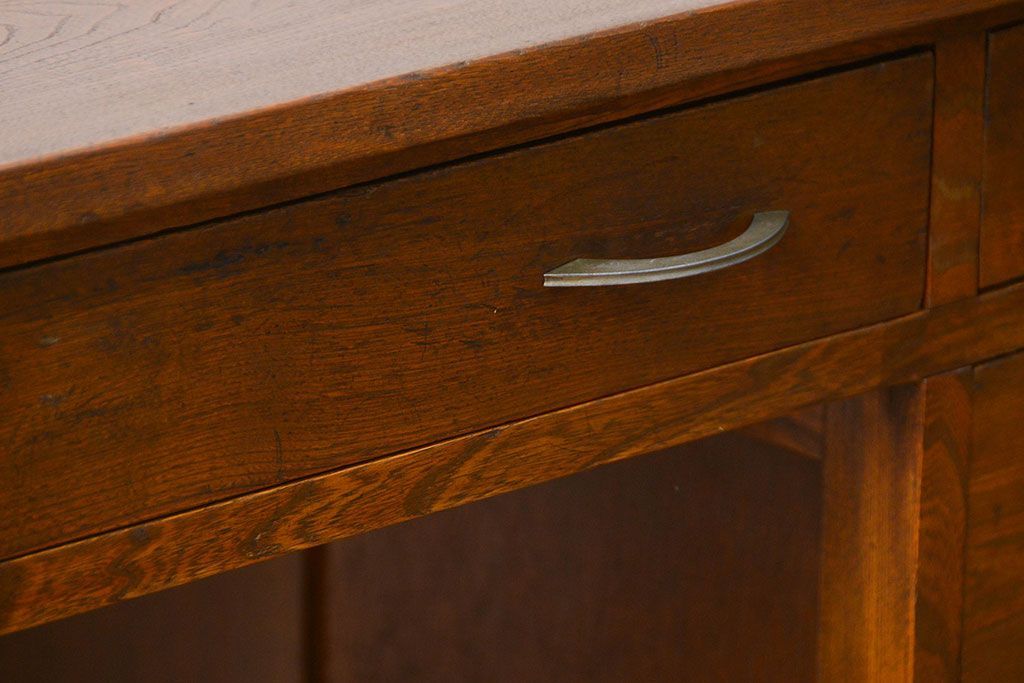 アンティーク家具　アンティーク 古いナラ材の重厚な片袖机(デスク)